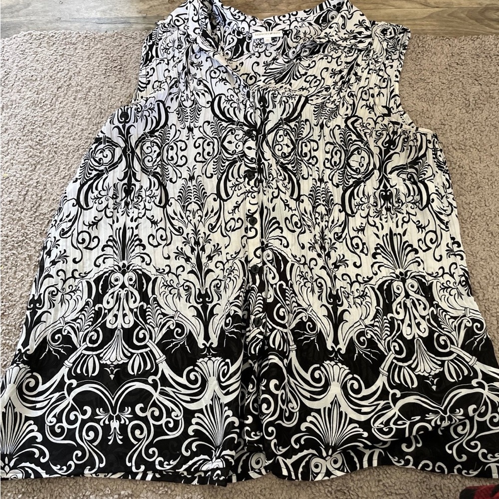 Fashion bug black and white tank top blouse size 1X